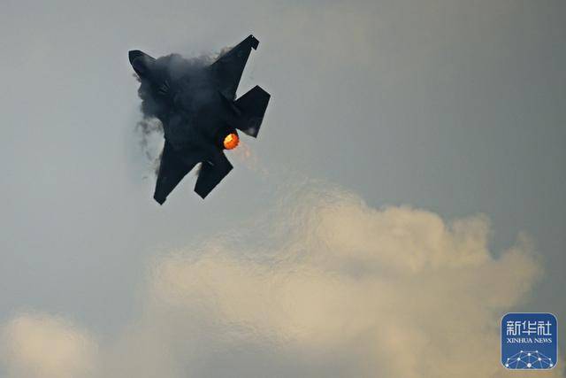 聚焦丨第十届新加坡航展举行媒体预演