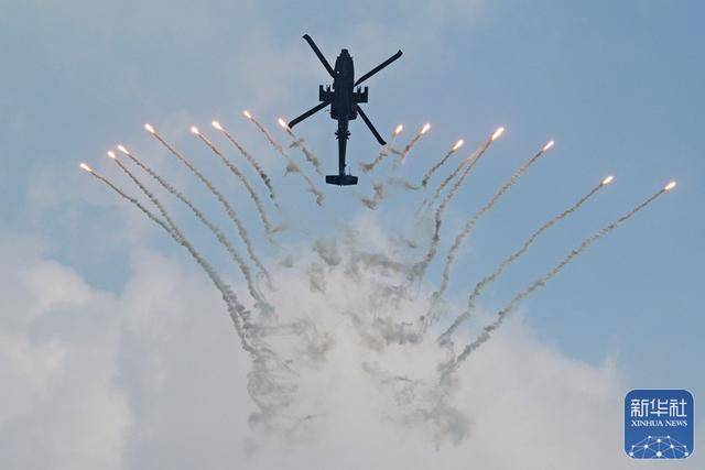 聚焦丨第十届新加坡航展举行媒体预演