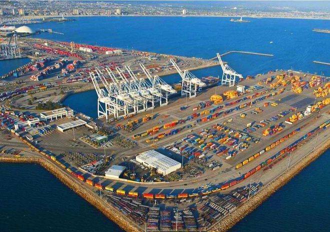 美军封锁伊朗港口，是为了以后在海上围堵中国预演？